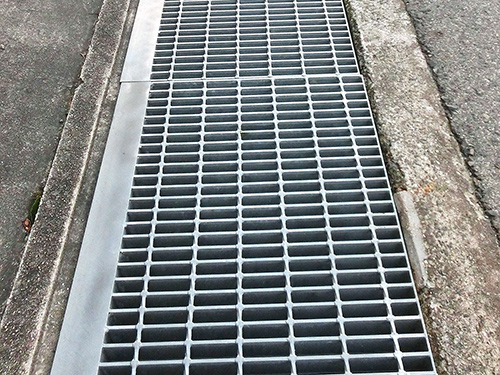 鋼材・建材・鉄骨・グレーチング・水門